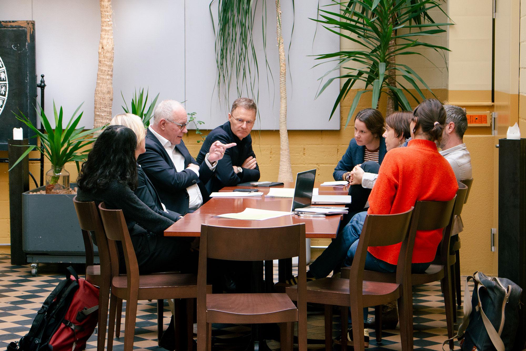 NFP 77 Diskussion um die Zukunft des Schweizer Arbeitsmarkts